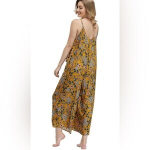 Super cute and comfy yellow floral jumpsuit - Women’s Size Small